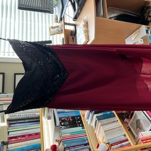 Evening dress. Size small.